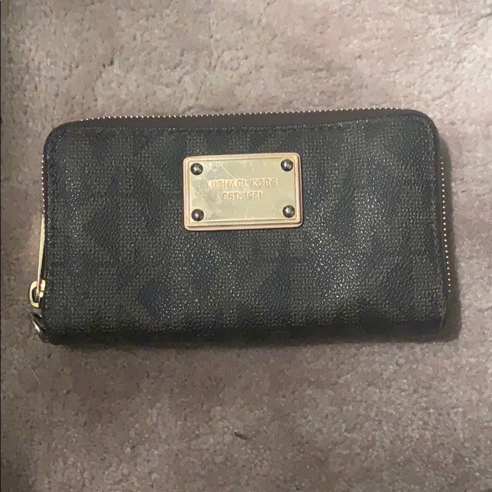 Michael Kors wallet